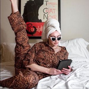 SOLD - aerie cheetah / leopard print pajama set